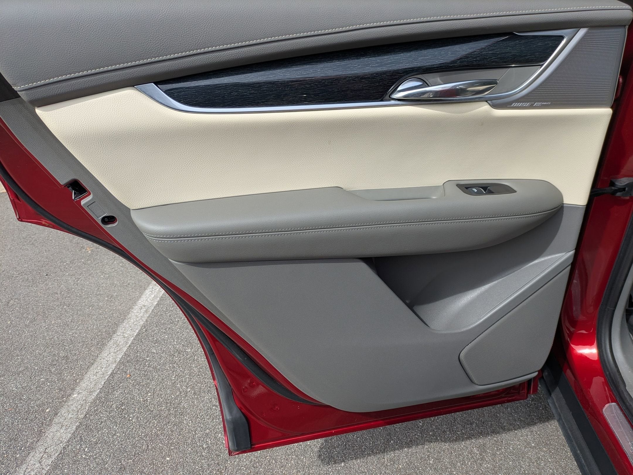 2023 Cadillac XT6 FWD Premium Luxury