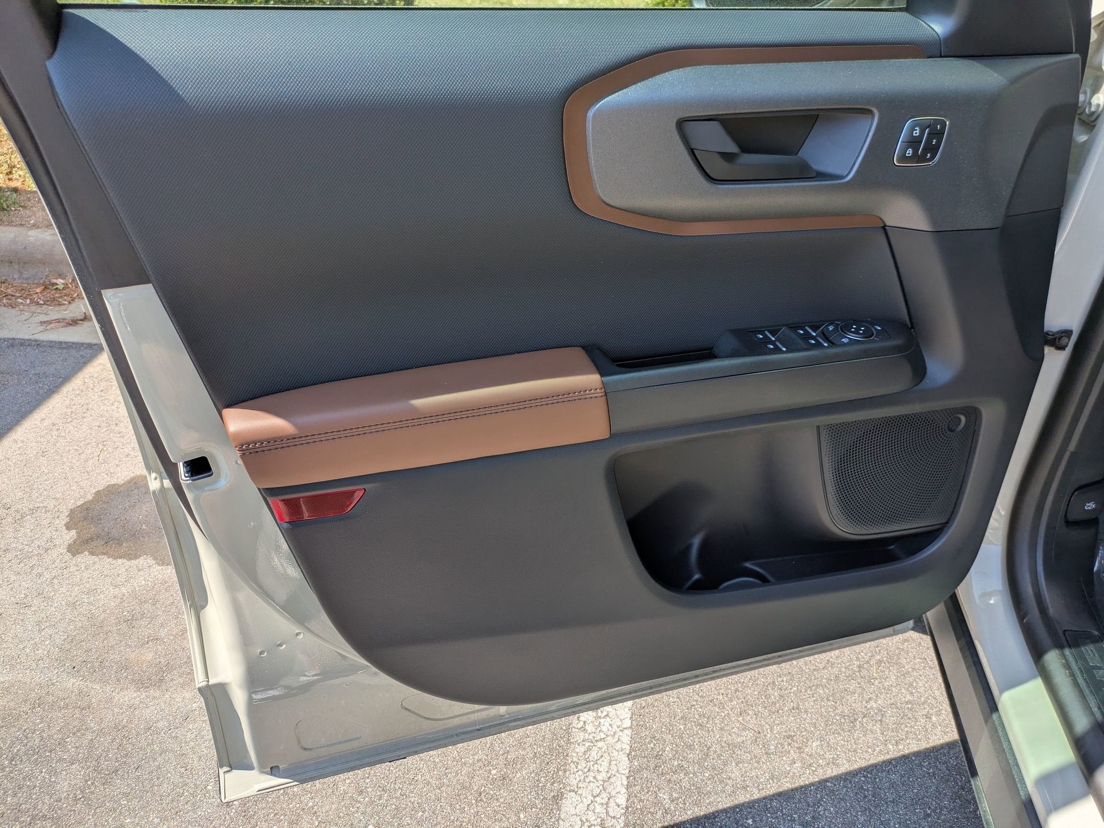 2025 Ford Bronco Sport Outer Banks - Crossroads Courtesy Demo