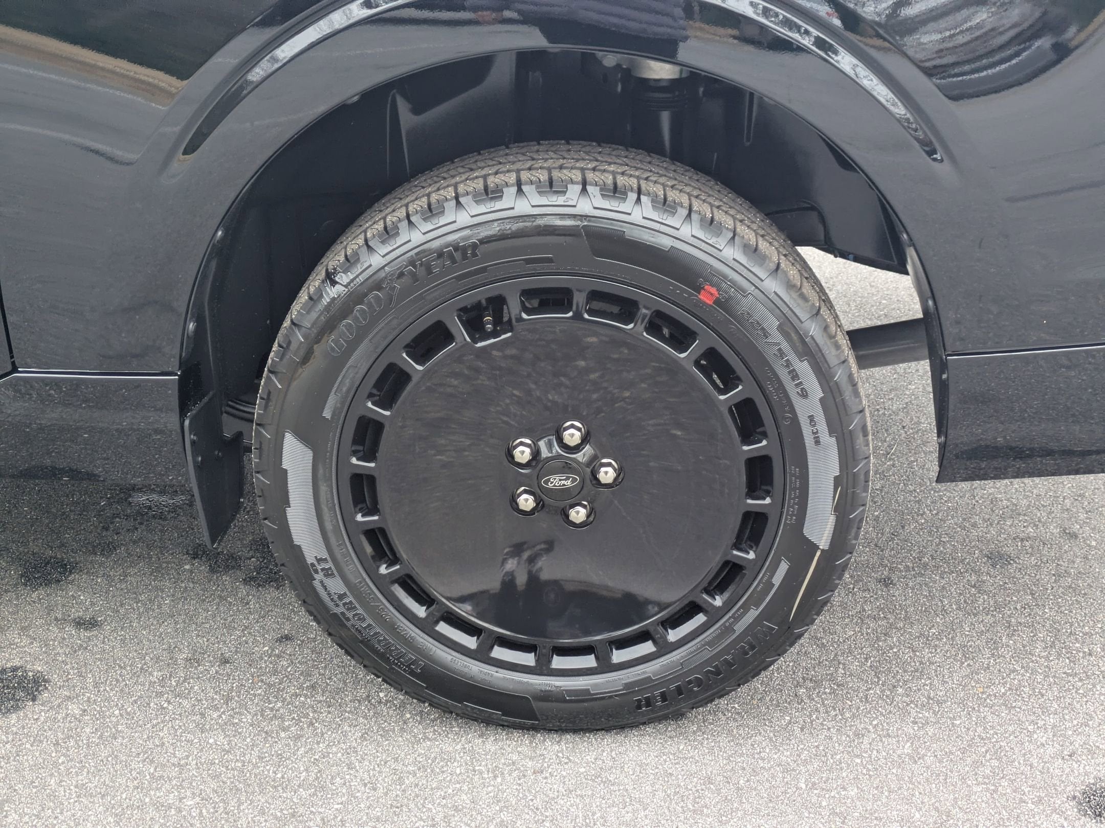 2026 Ford Maverick Lobo Standard