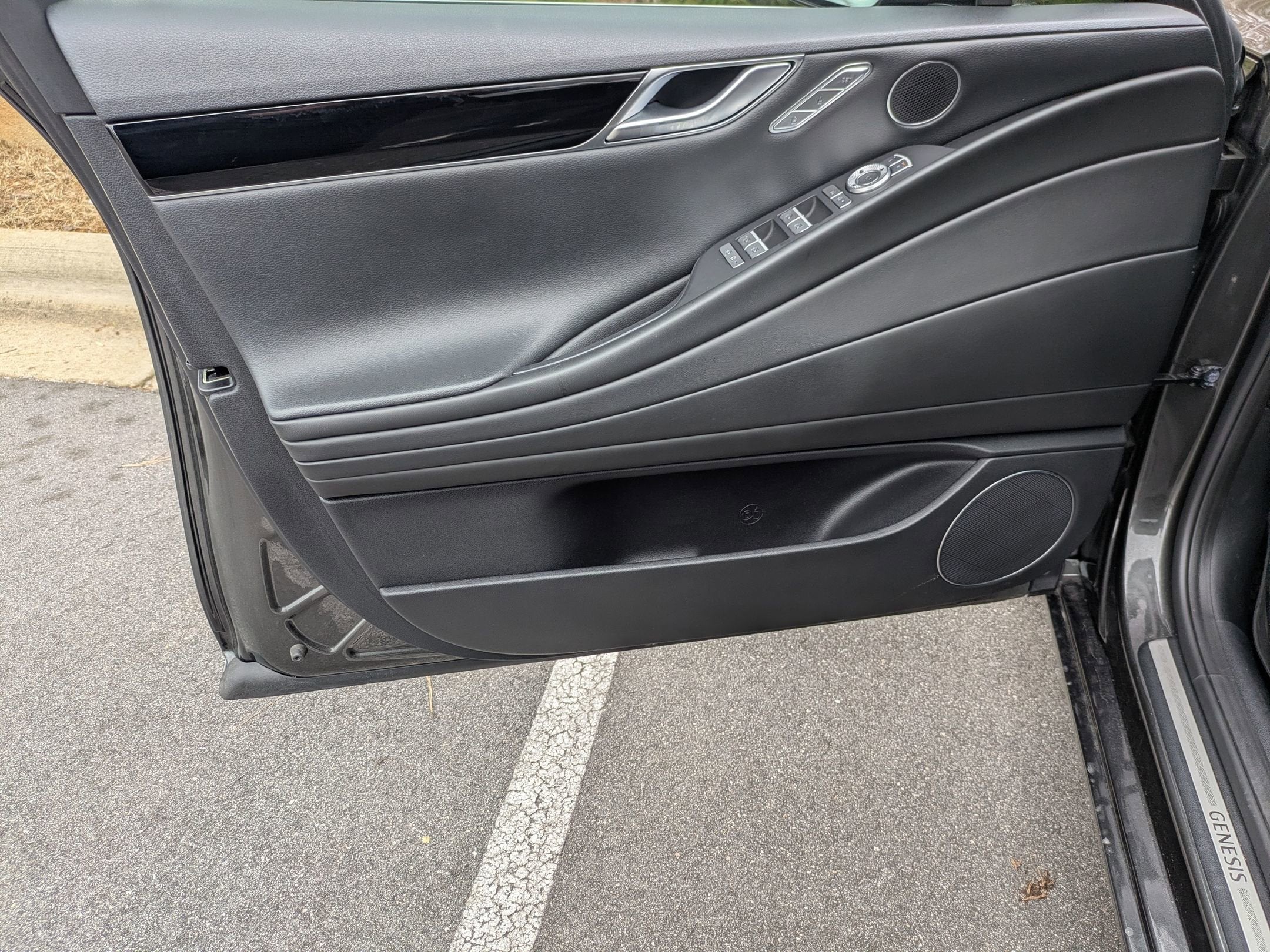 2023 Genesis G80 2.5T