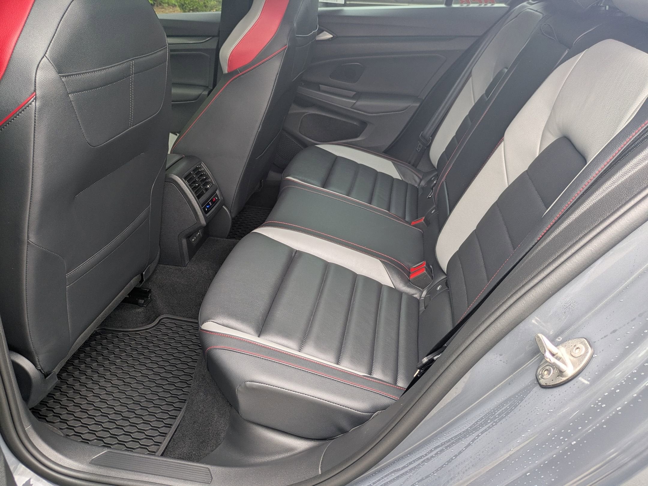 2024 Volkswagen Golf GTI 380 Autobahn