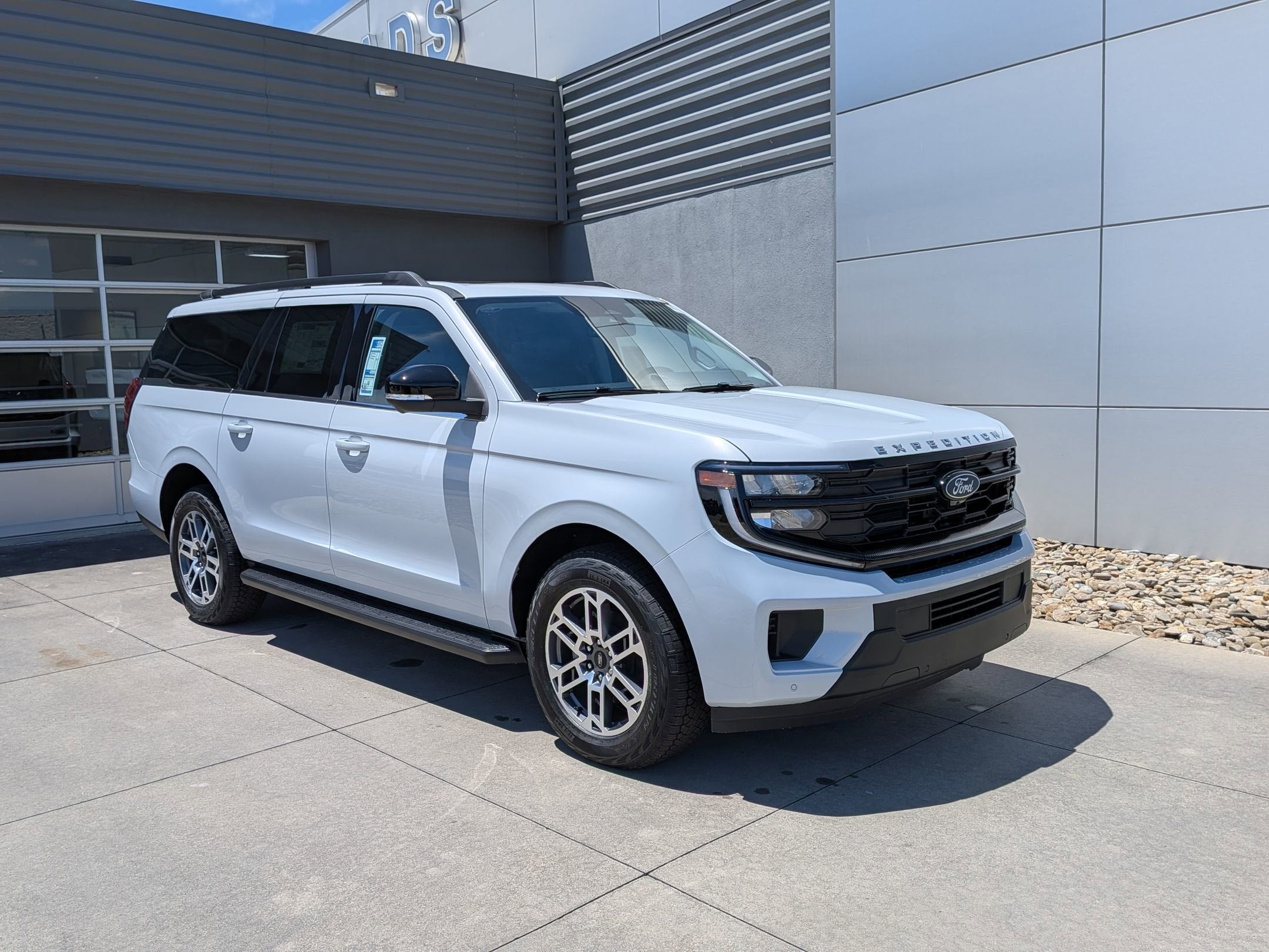 2026 Ford Expedition Max Active