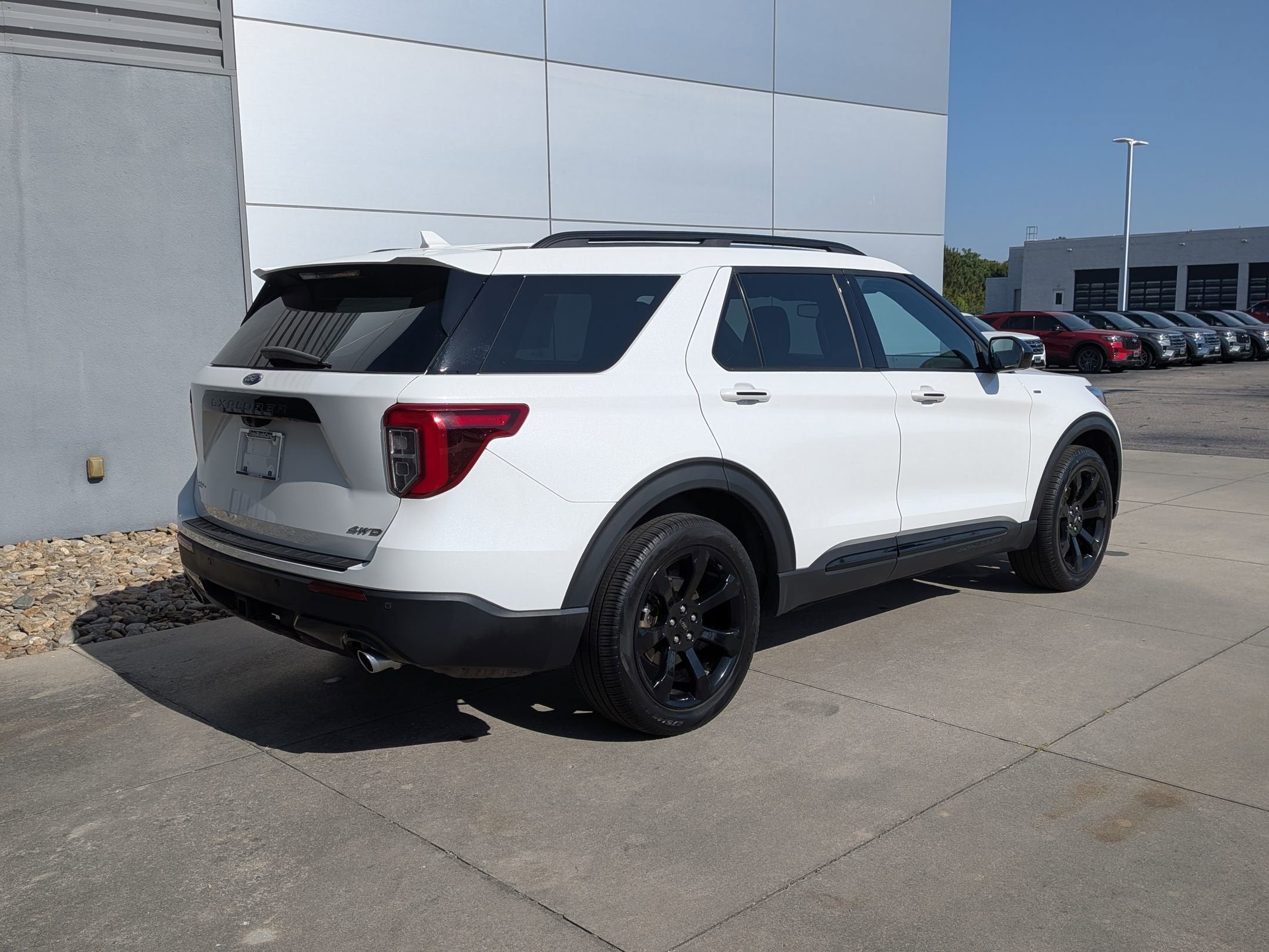 2023 Ford Explorer ST-Line