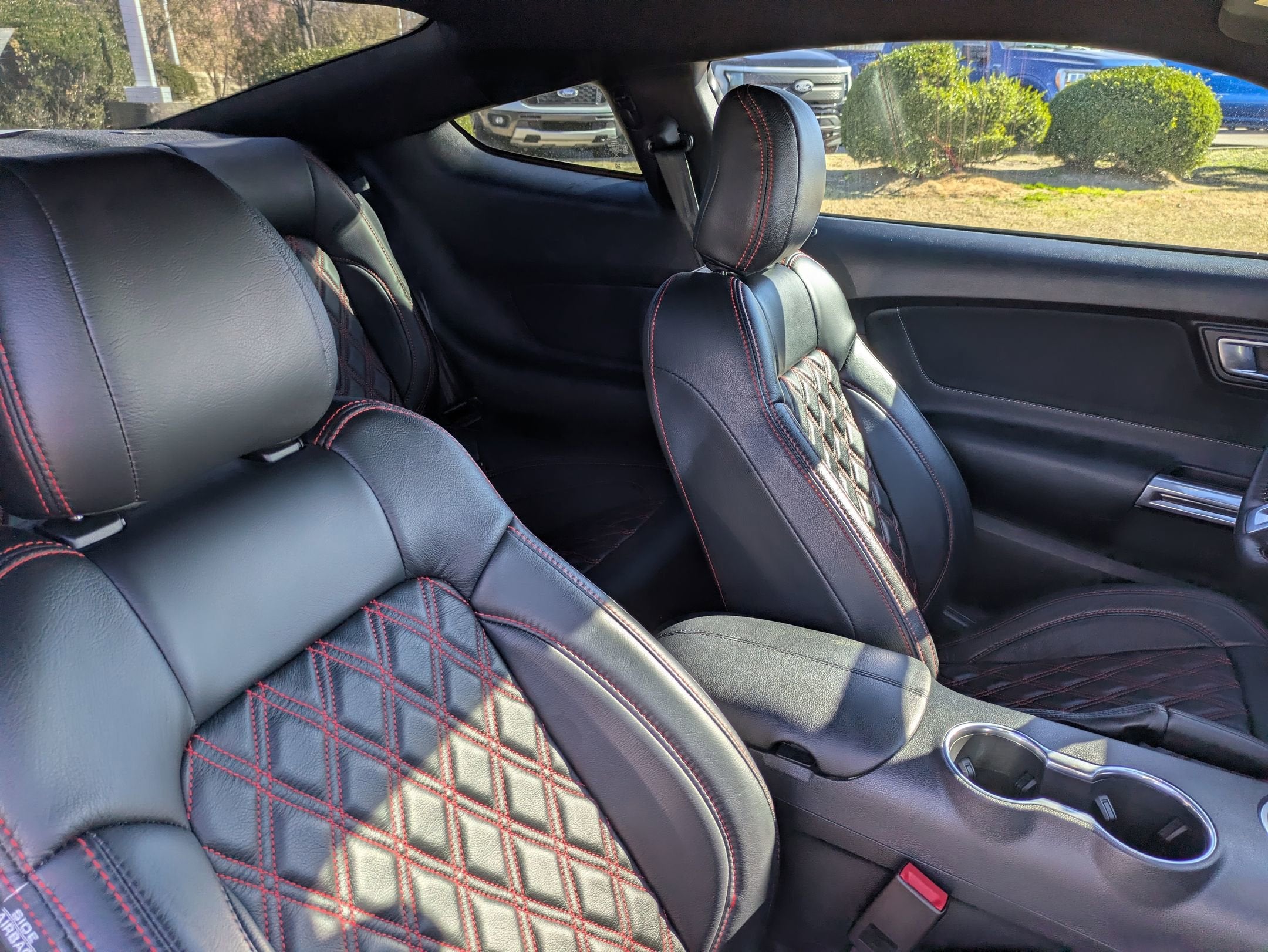 2022 Ford Mustang Mach 1