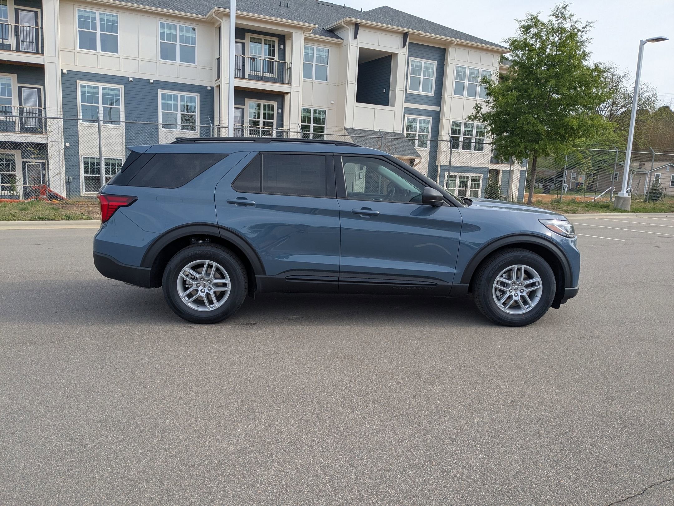 2026 Ford Explorer Active w/200A Pkg