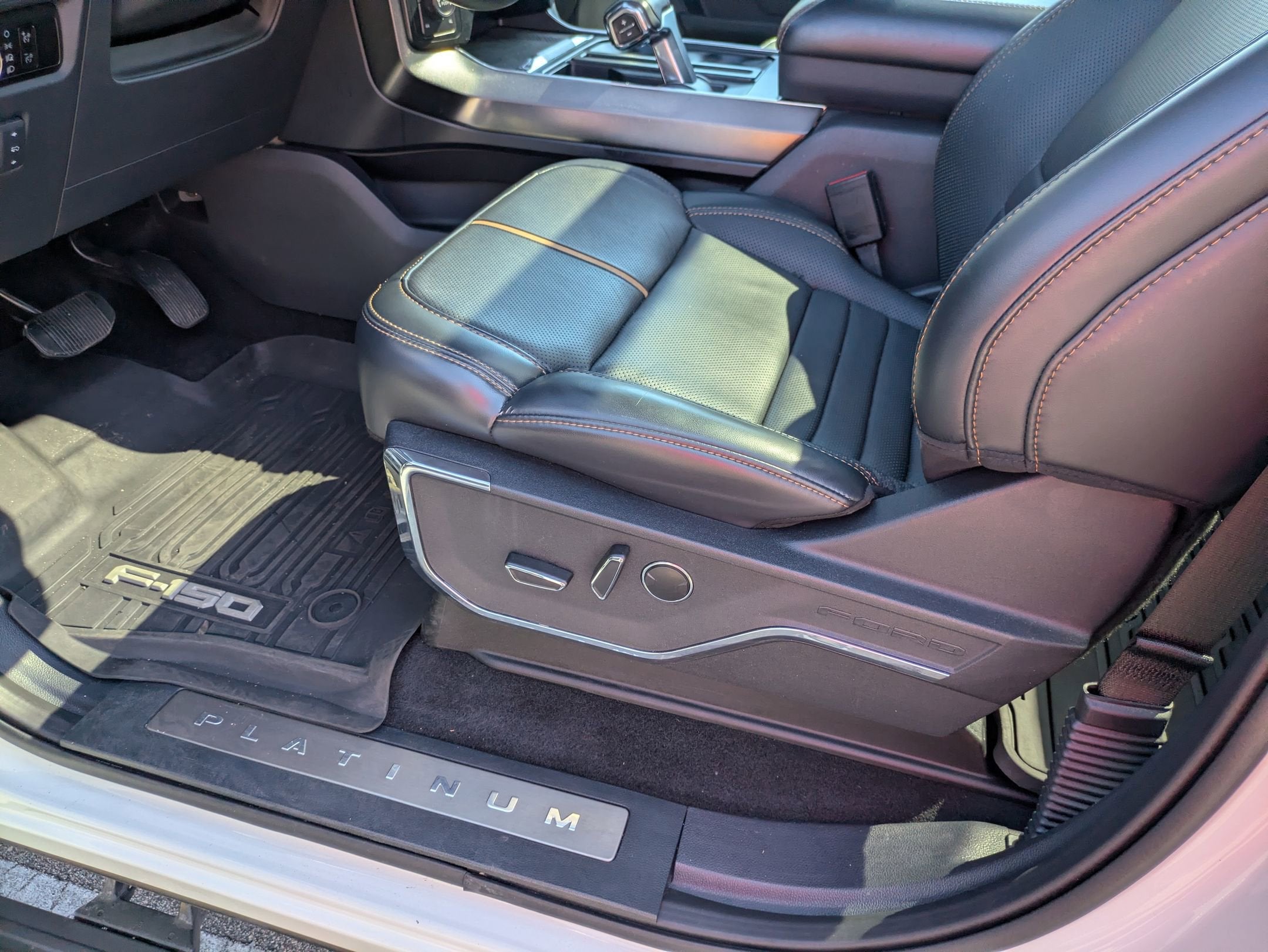 2023 Ford F-150 Base