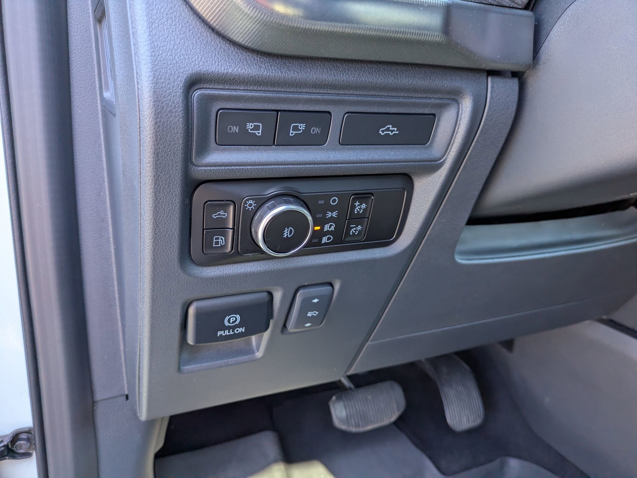 2023 Ford F-150 Base