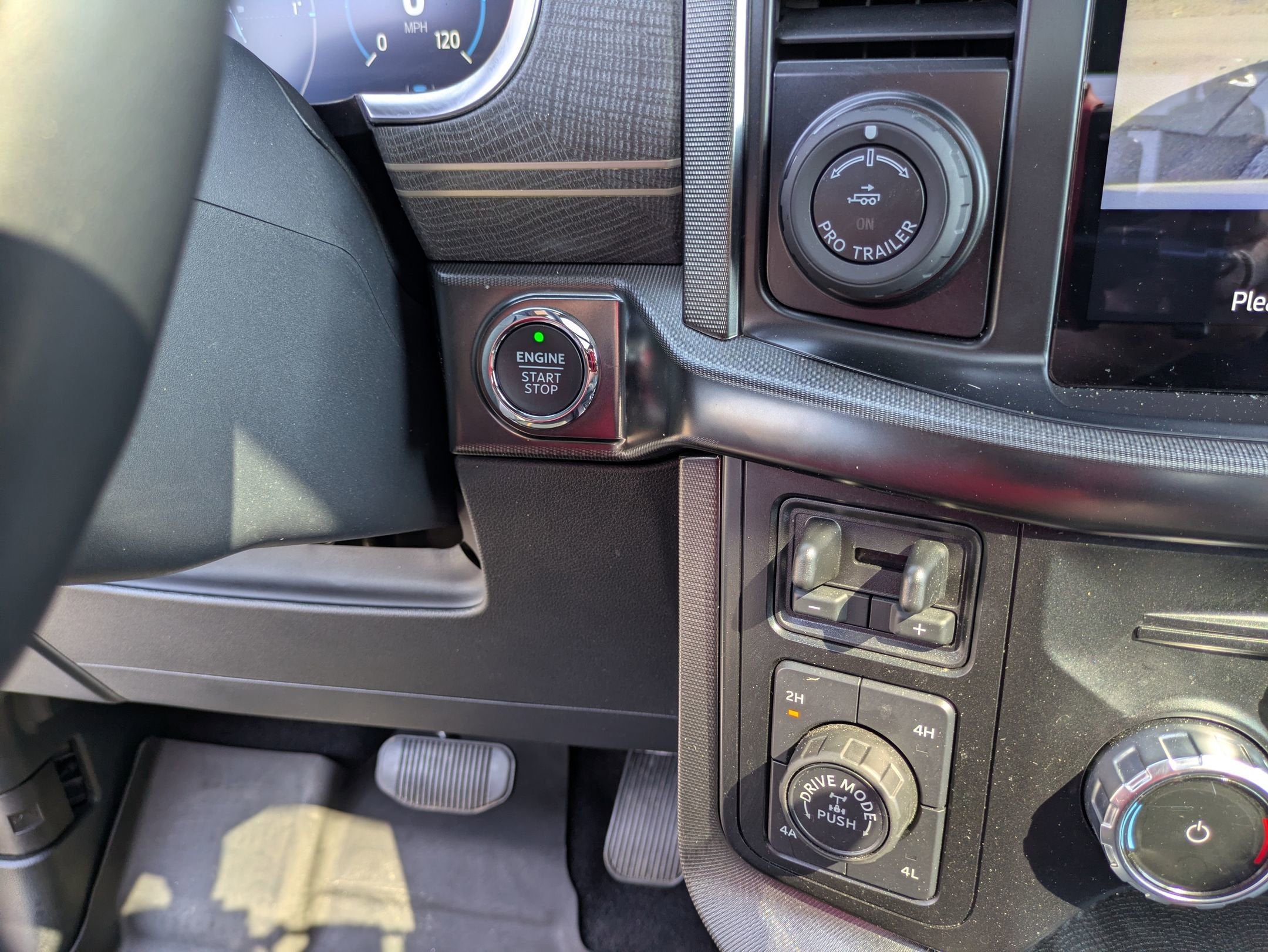 2023 Ford F-150 Base