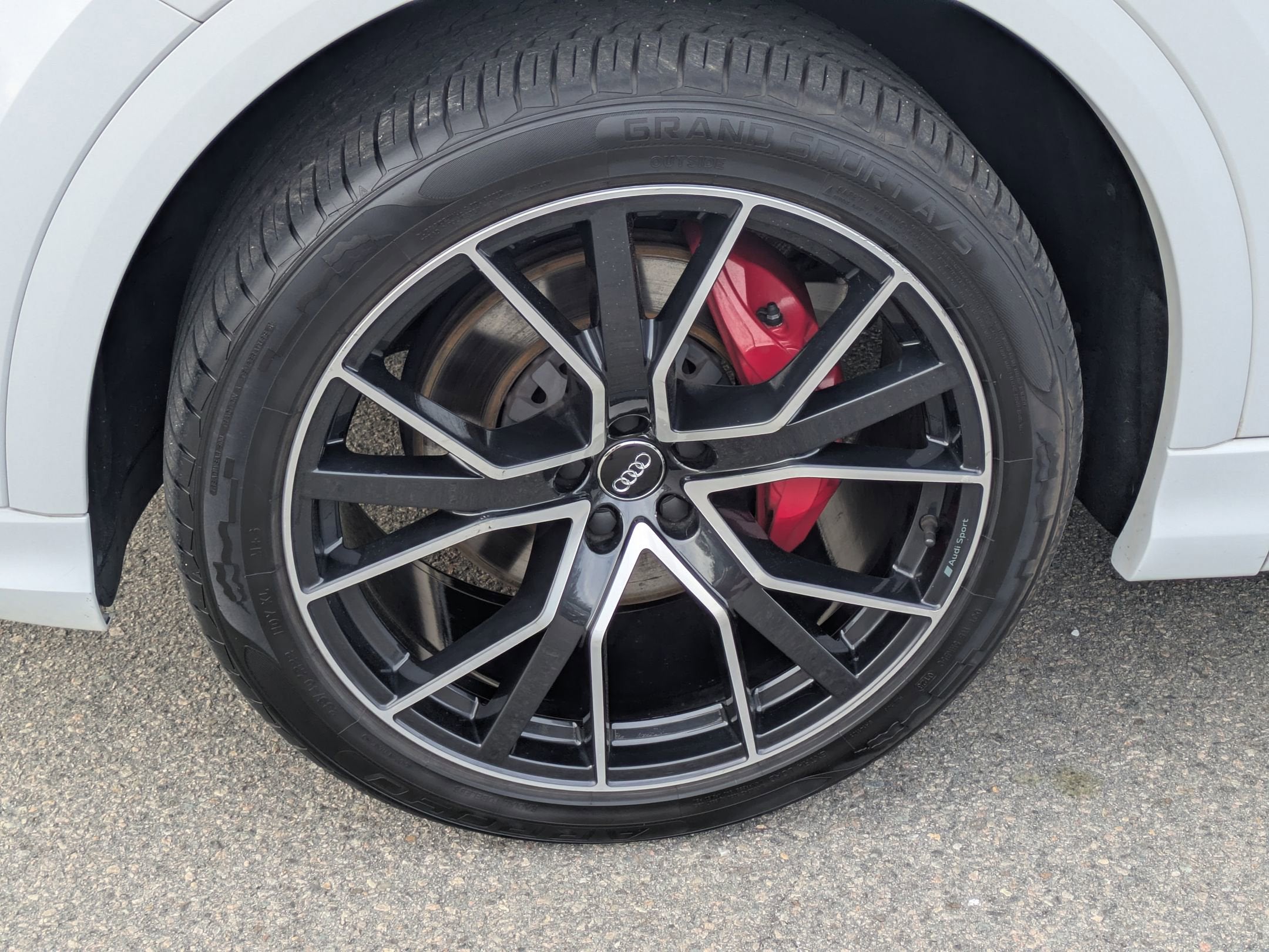 2020 Audi Q8 Premium Plus