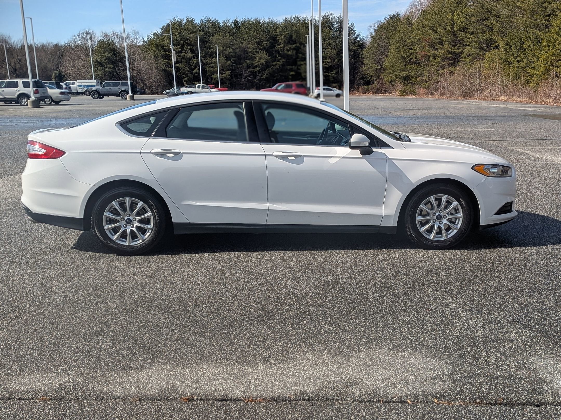 2016 Ford Fusion S