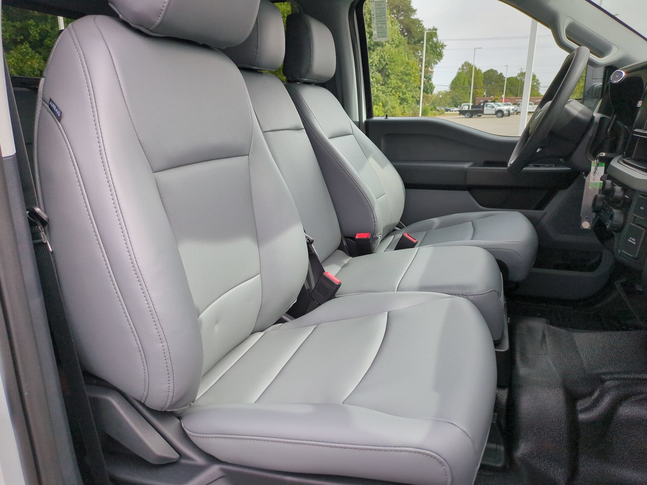 2027 Ford Super Duty F-450 DRW XL