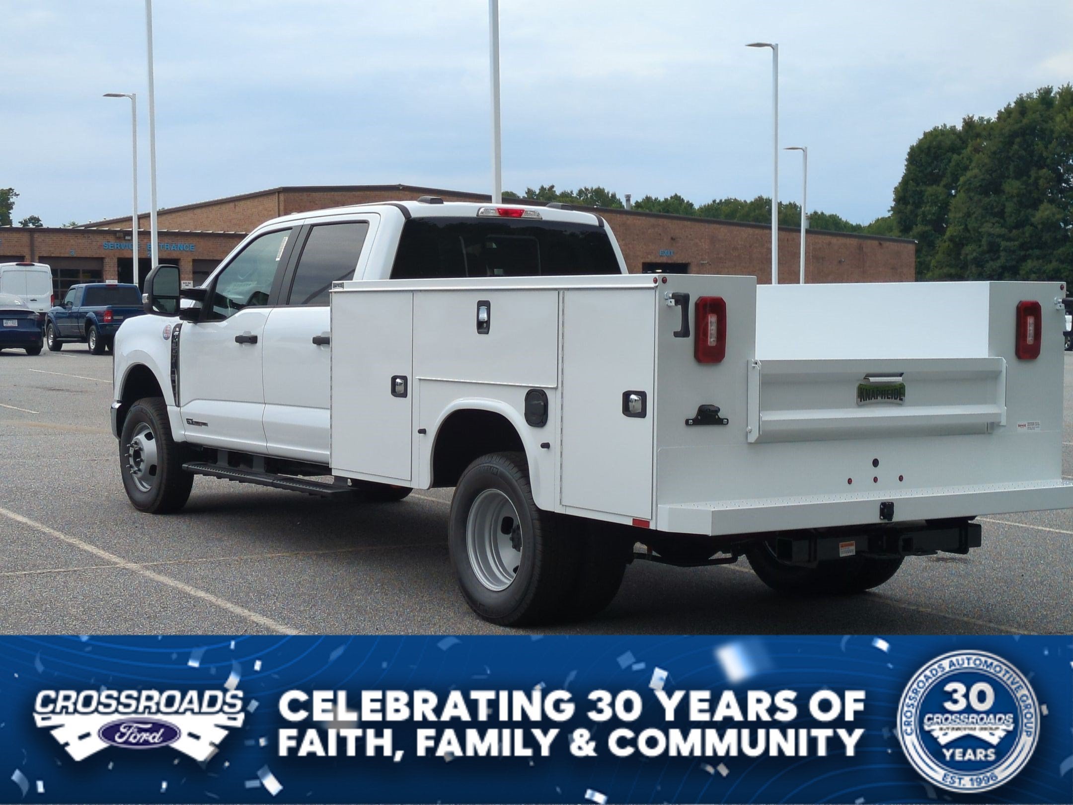 2026 Ford Super Duty F-350 DRW XL