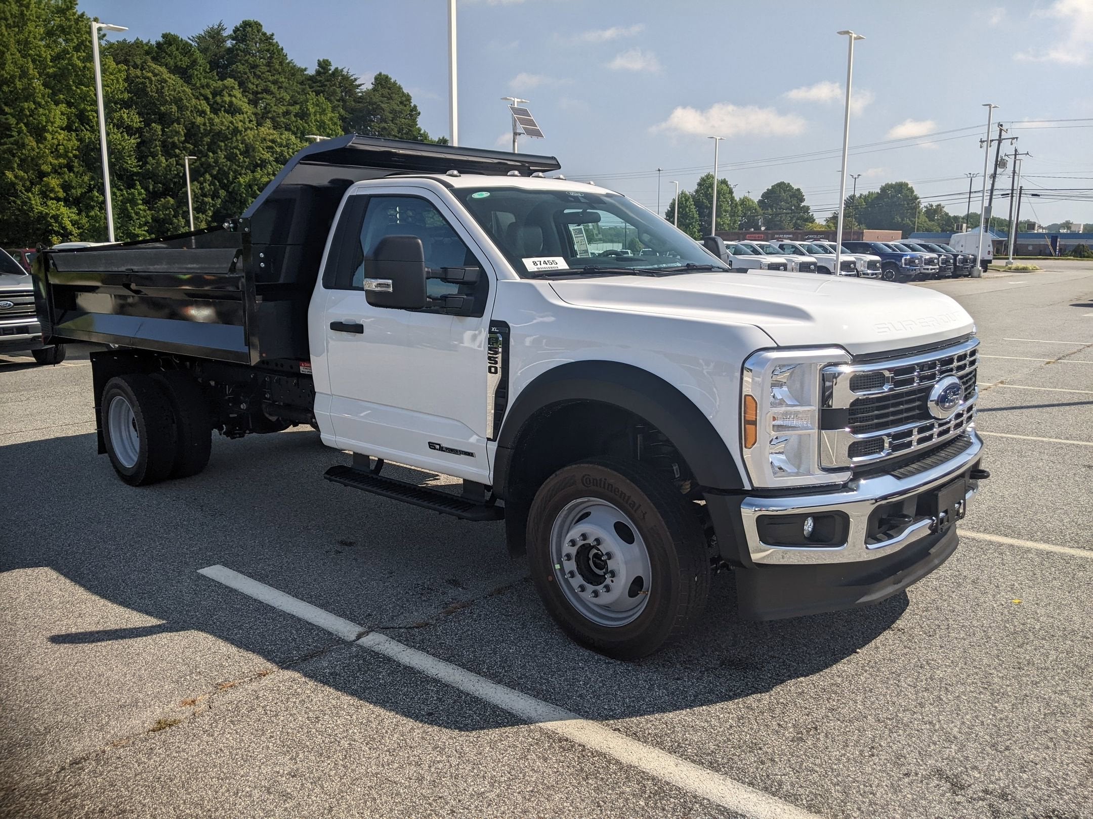 2025 Ford Super Duty F-550 DRW XL