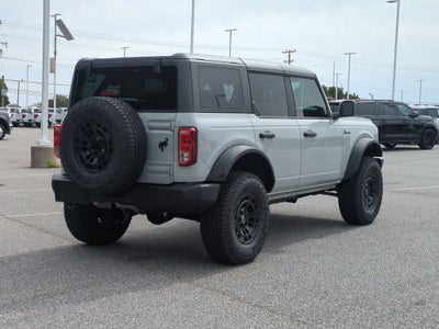 2026 Ford Bronco Big Bend Custom Garage