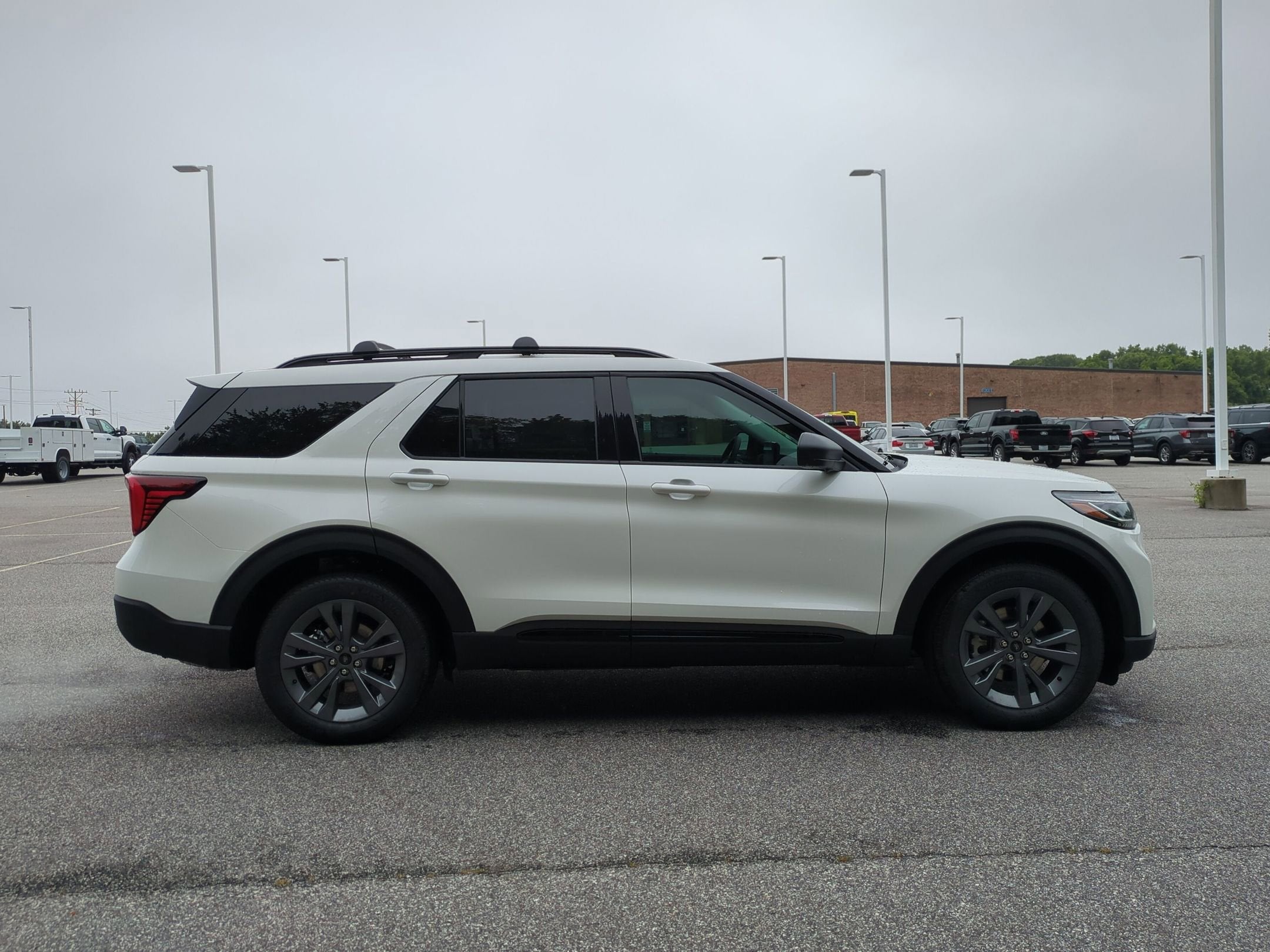 2026 Ford Explorer Active w/200A Pkg