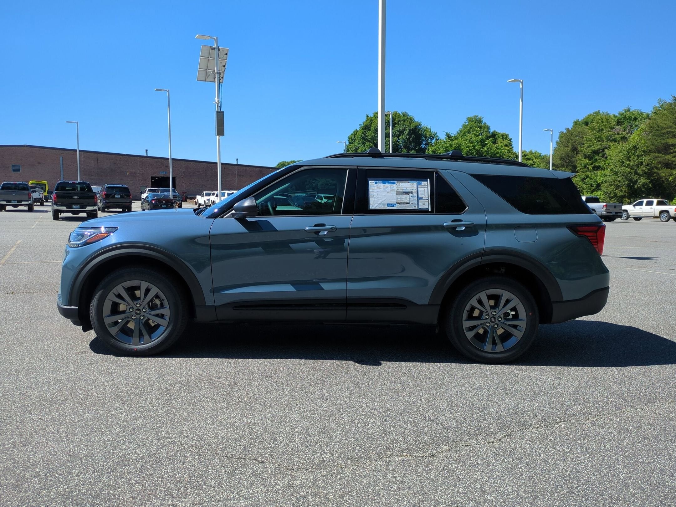 2026 Ford Explorer Active w/100A Pkg