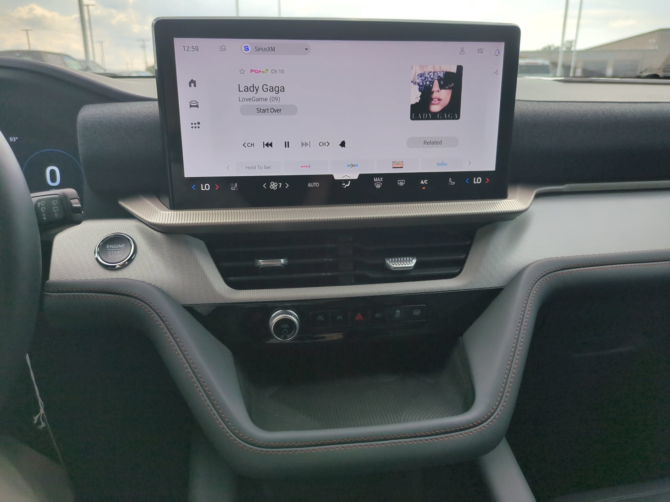 2027 Ford Explorer Active w/200A Pkg