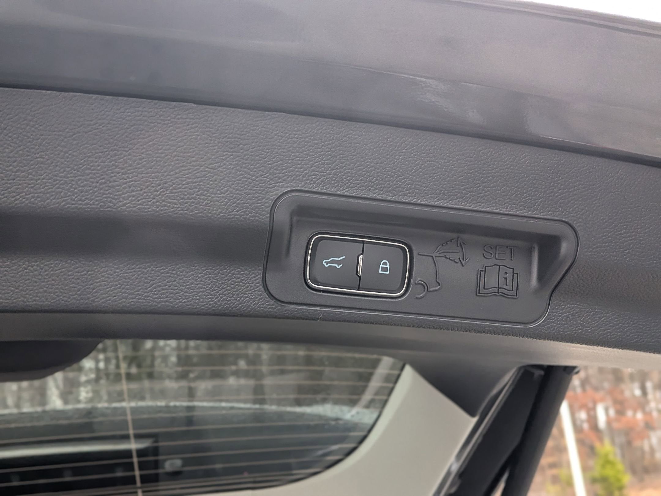 2026 Ford Explorer Active (200A)