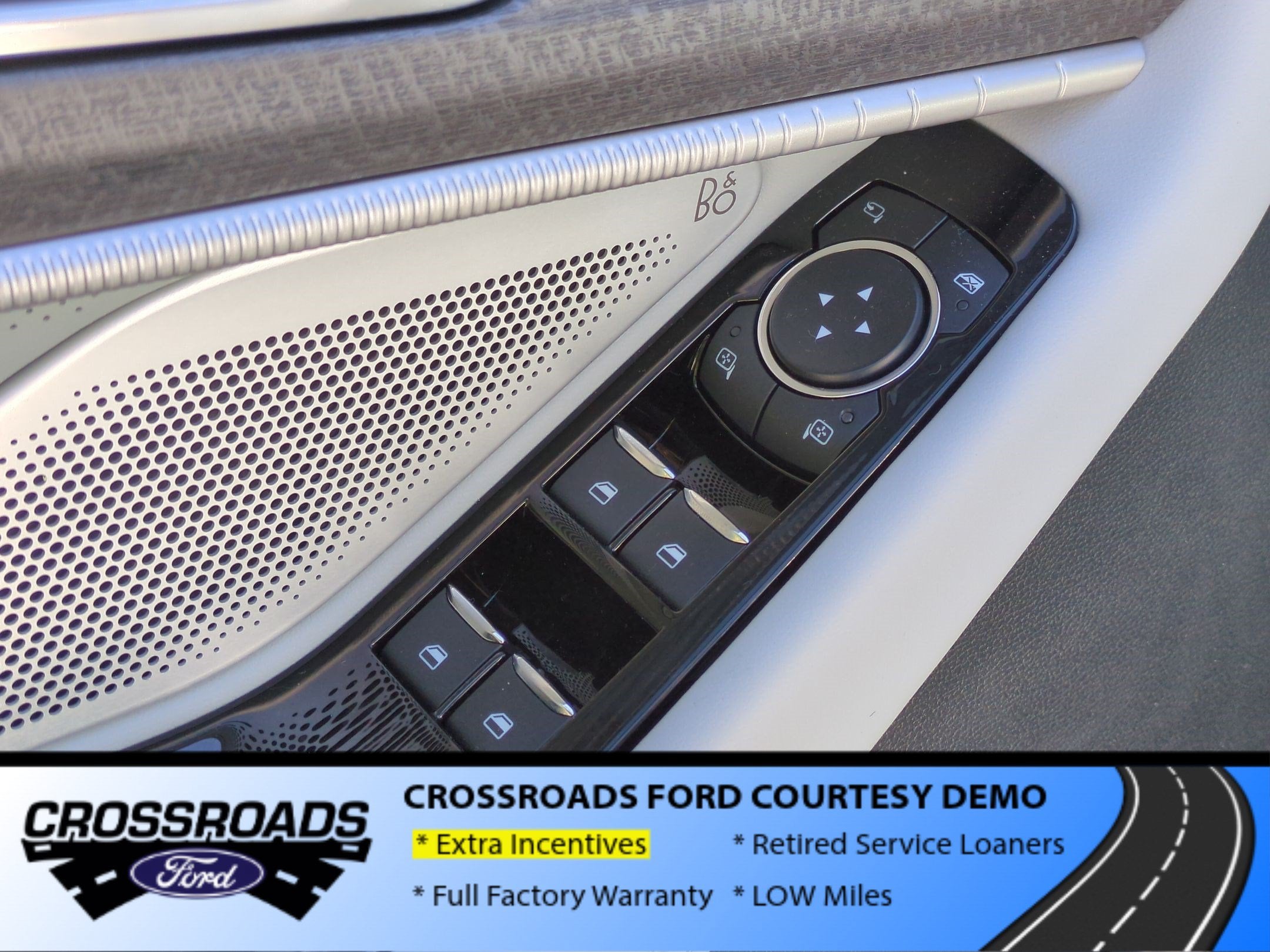 2026 Ford Explorer Platinum - Crossroads Courtesy Demo
