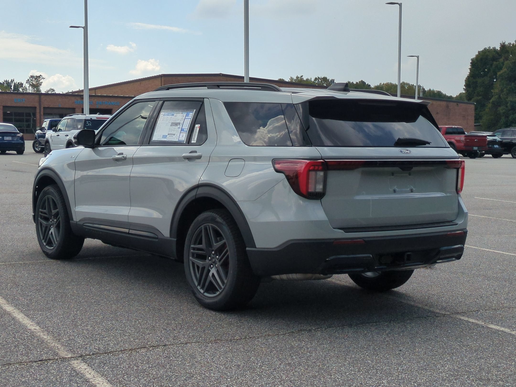 2027 Ford Explorer ST-Line