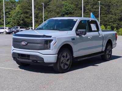 2025 Ford F-150 Lightning Flash