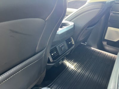 2025 Ford F-150 Lightning Platinum