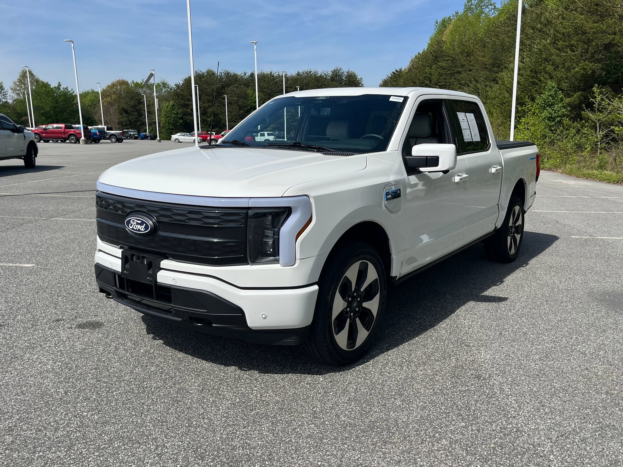 2025 Ford F-150 Lightning Platinum