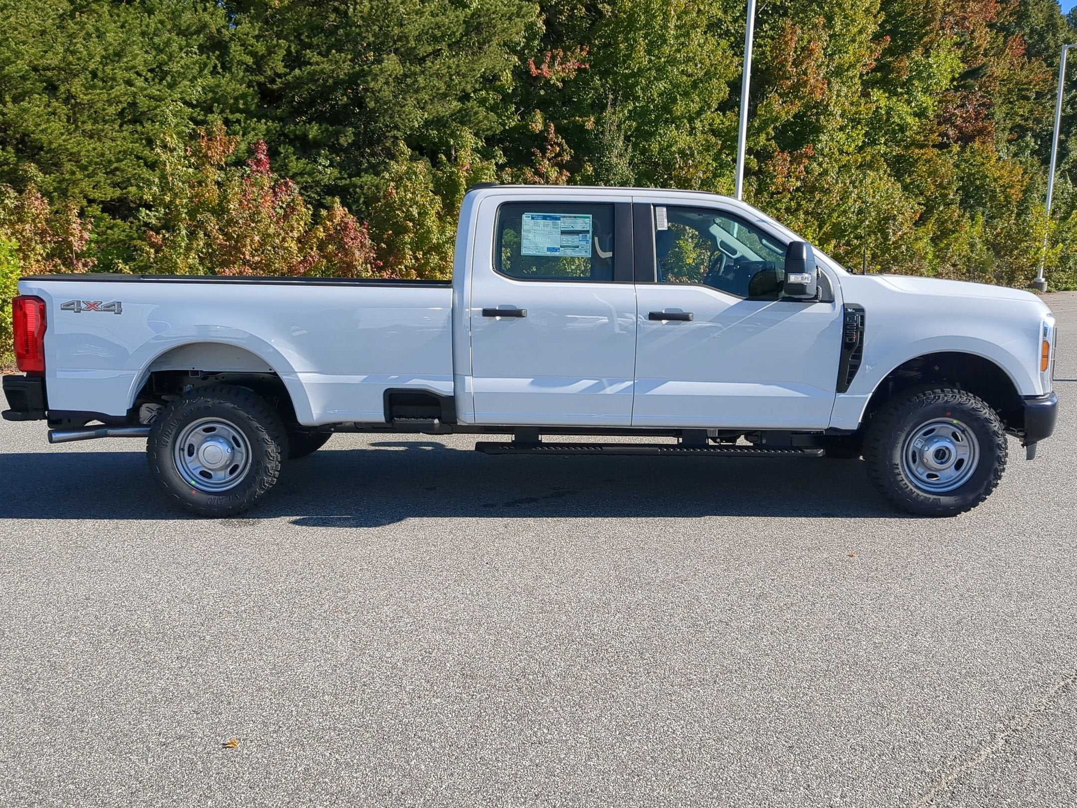 2027 Ford Super Duty F-250 SRW XL