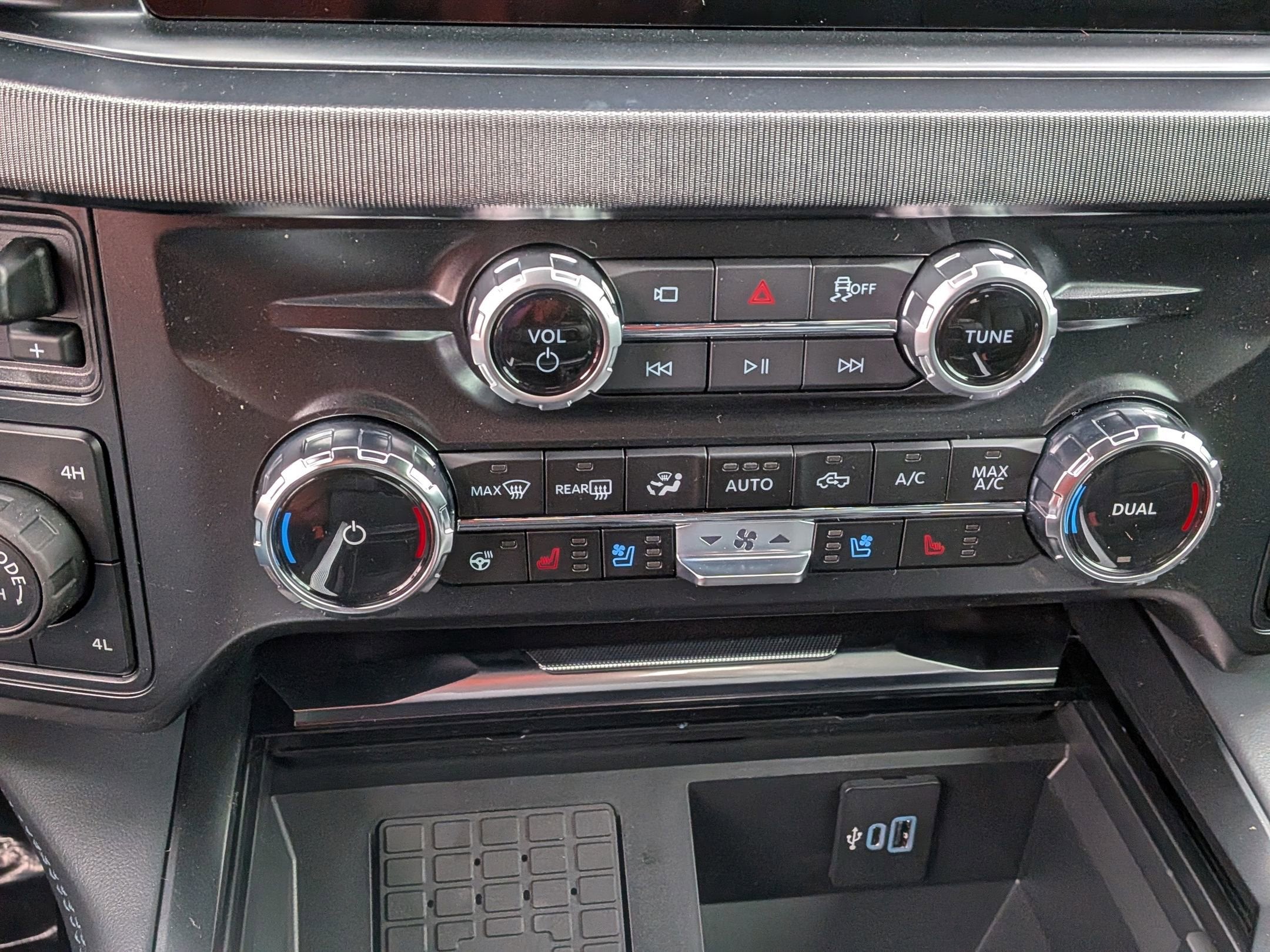 2026 Ford Super Duty F-250 SRW Platinum Tremor