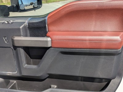 2022 Ford Super Duty F-350 SRW Platinum