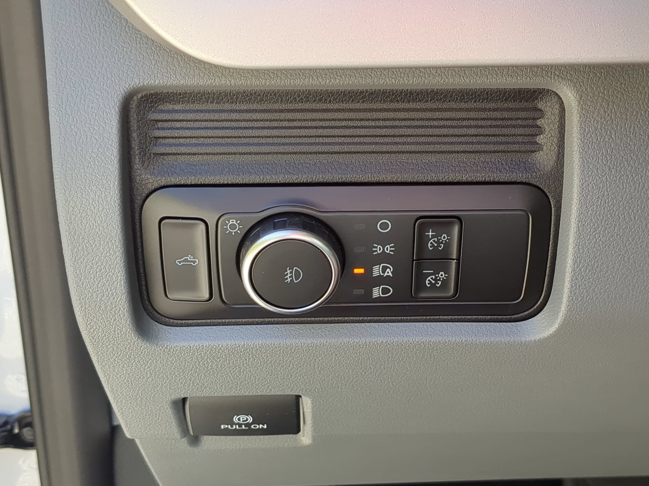 2027 Ford Super Duty F-450 DRW XL