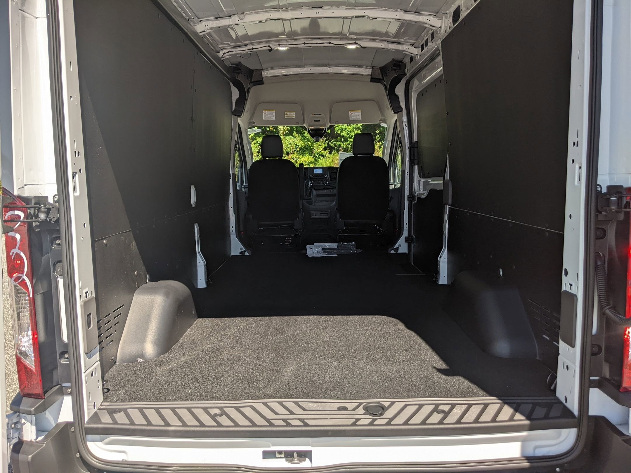 2025 Ford Transit Cargo Van Base