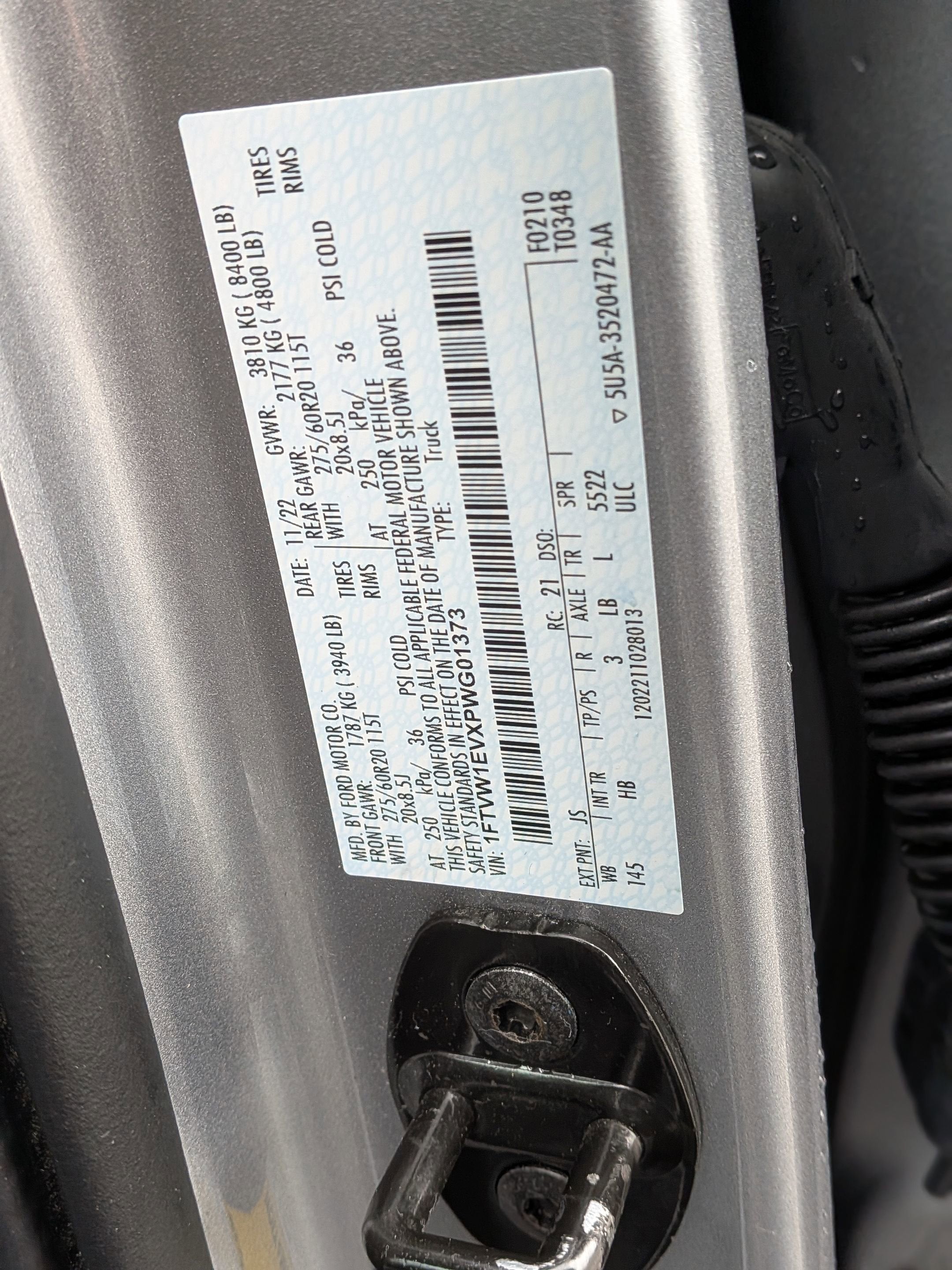 2023 Ford F-150 Lightning LARIAT