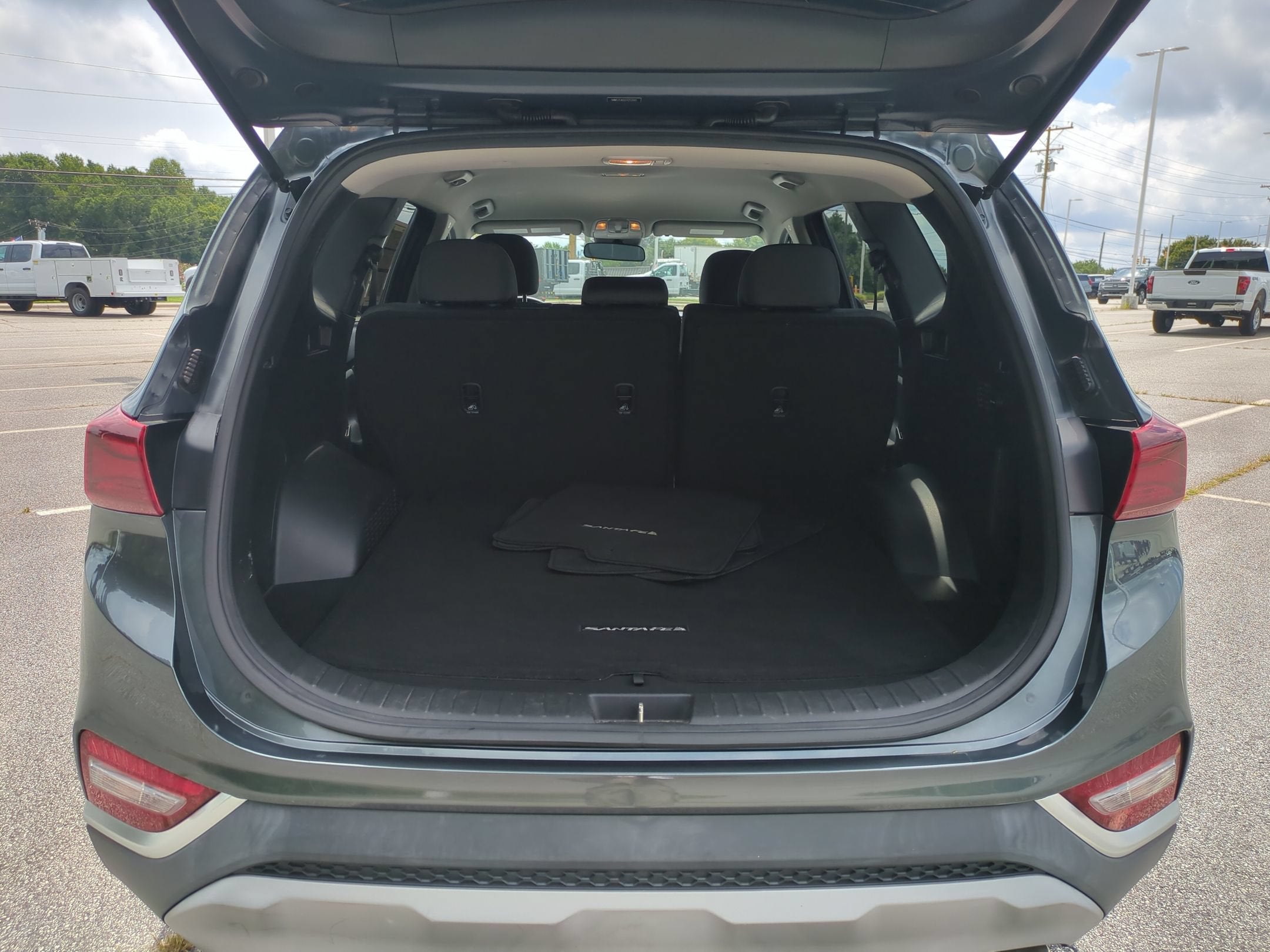 2020 Hyundai Santa Fe SE