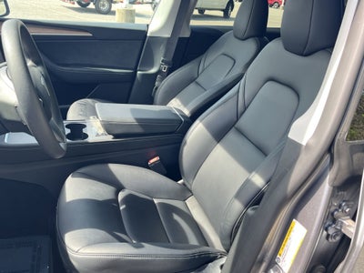 2025 Tesla Model Y Long Range