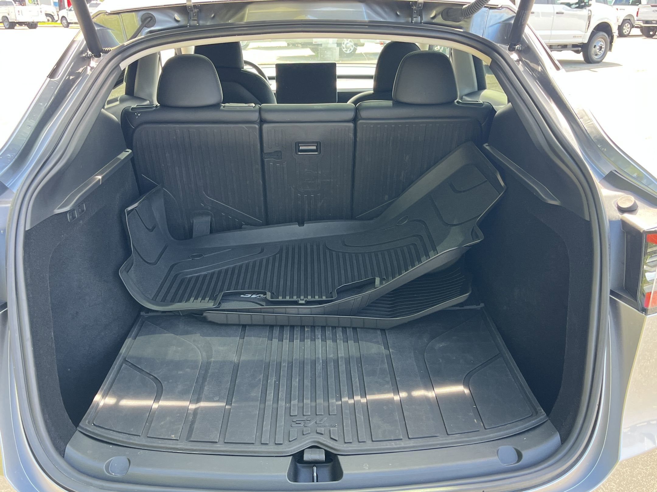 2025 Tesla Model Y Long Range