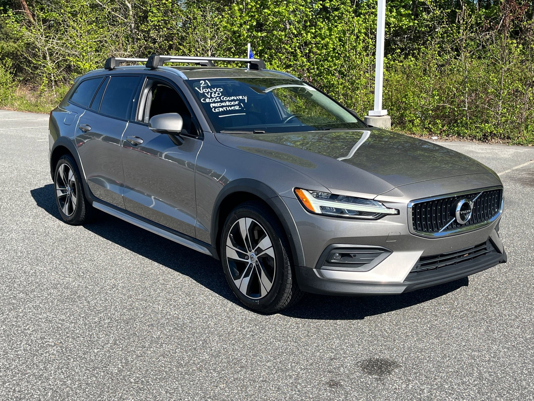 2021 Volvo V60 Cross Country T5