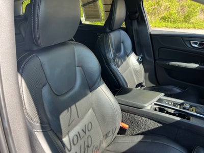 2021 Volvo V60 Cross Country T5