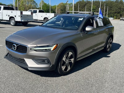2021 Volvo V60 Cross Country T5