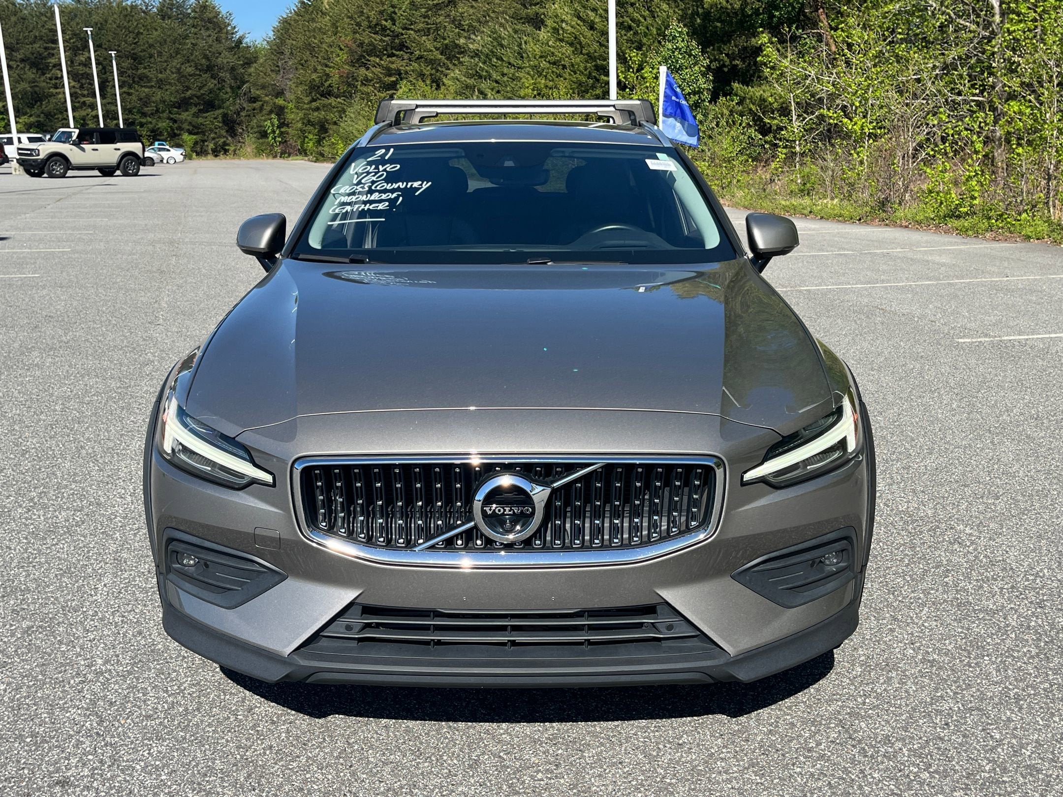 2021 Volvo V60 Cross Country T5