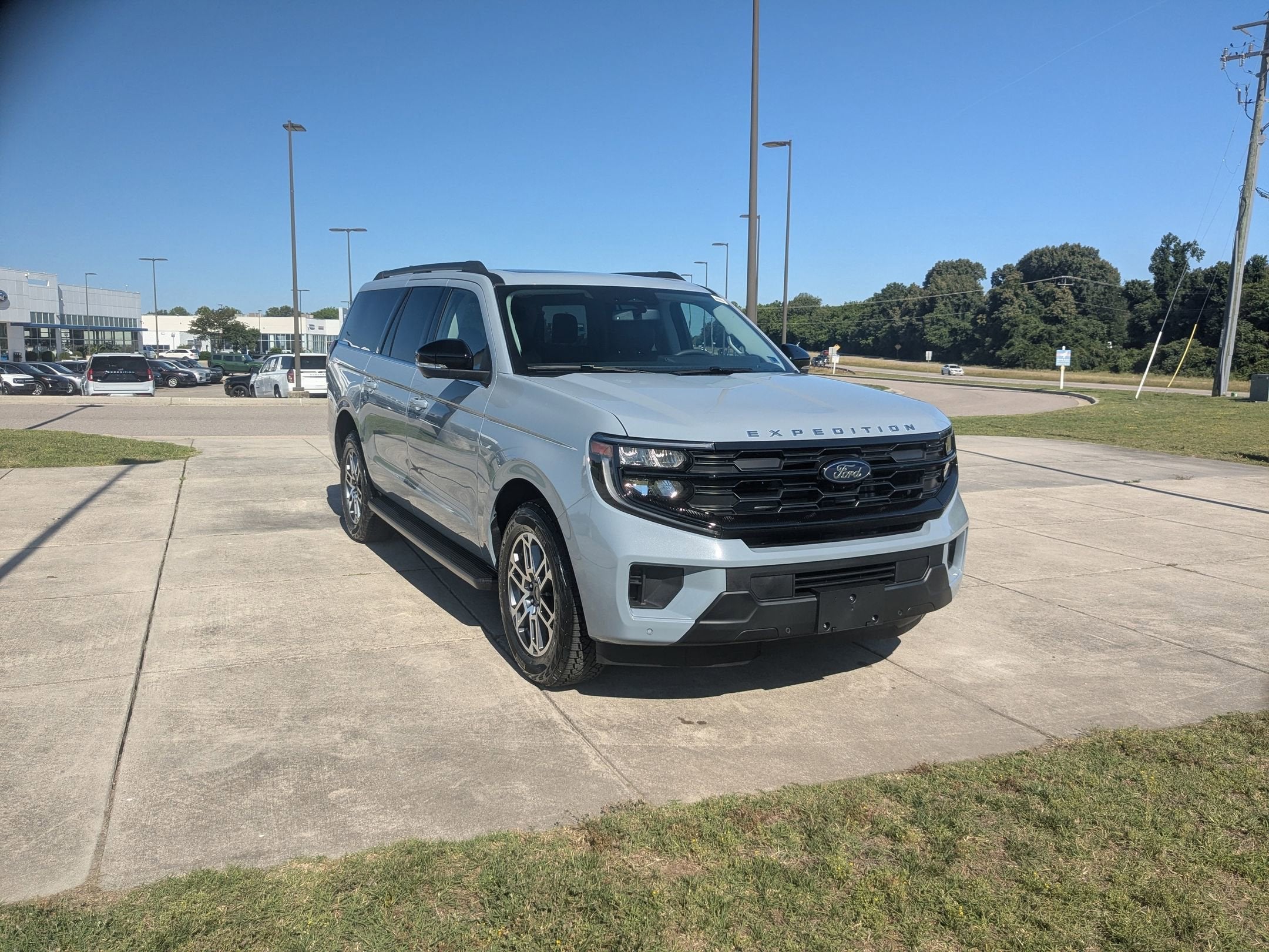 2026 Ford Expedition Max Active