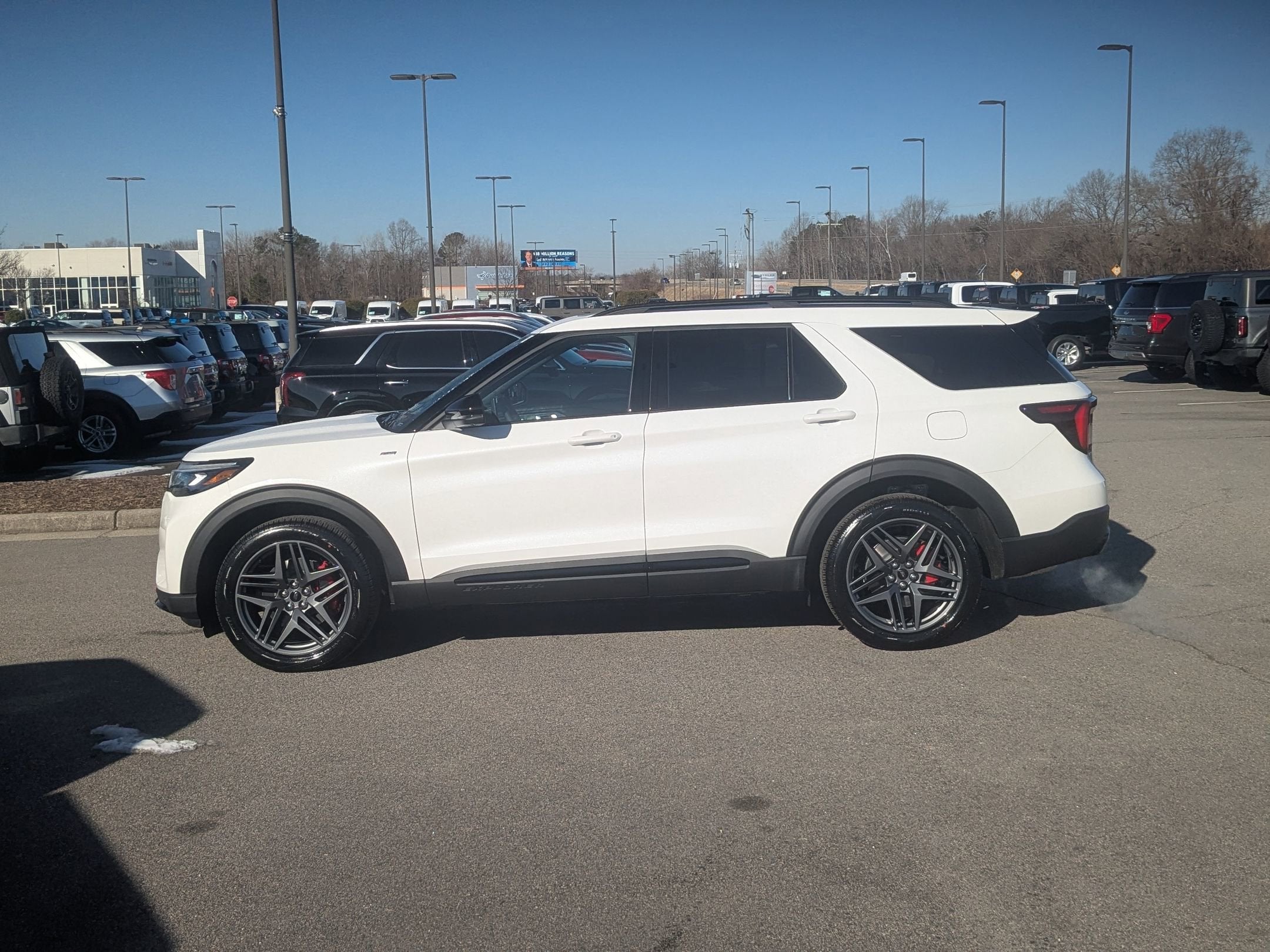 2026 Ford Explorer ST-Line