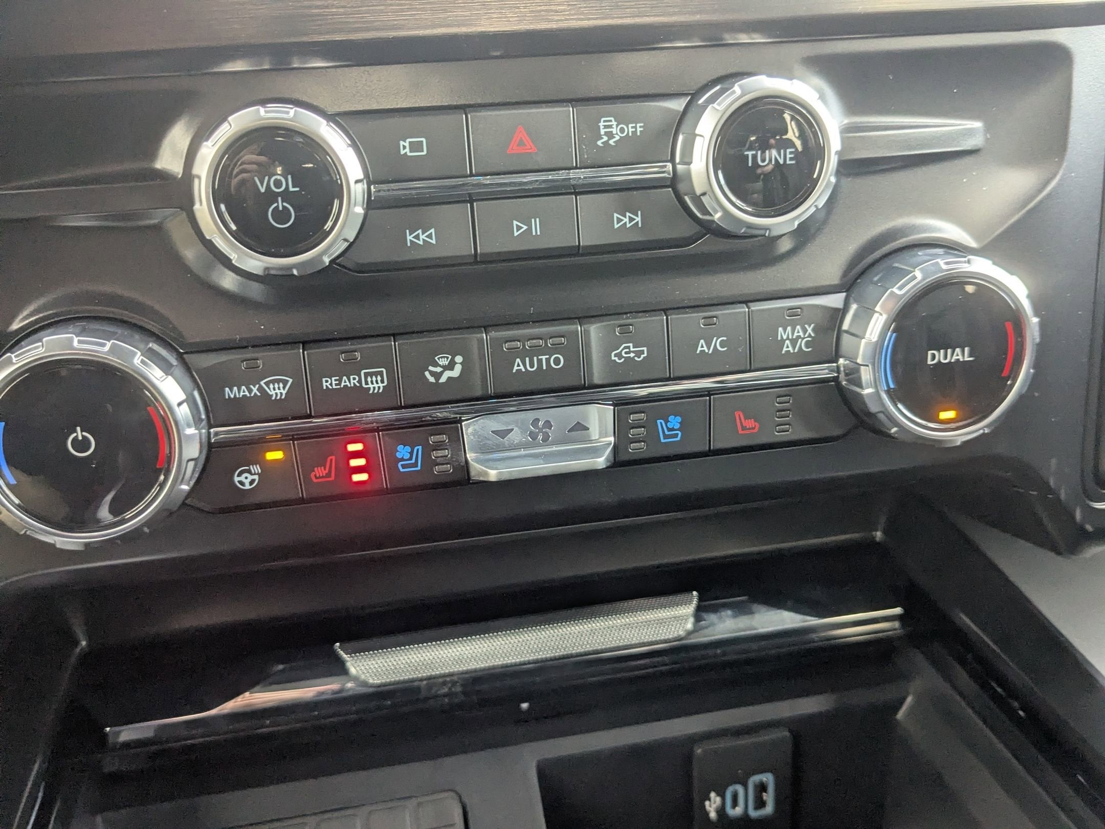 2025 Ford Super Duty F-350 SRW LARIAT