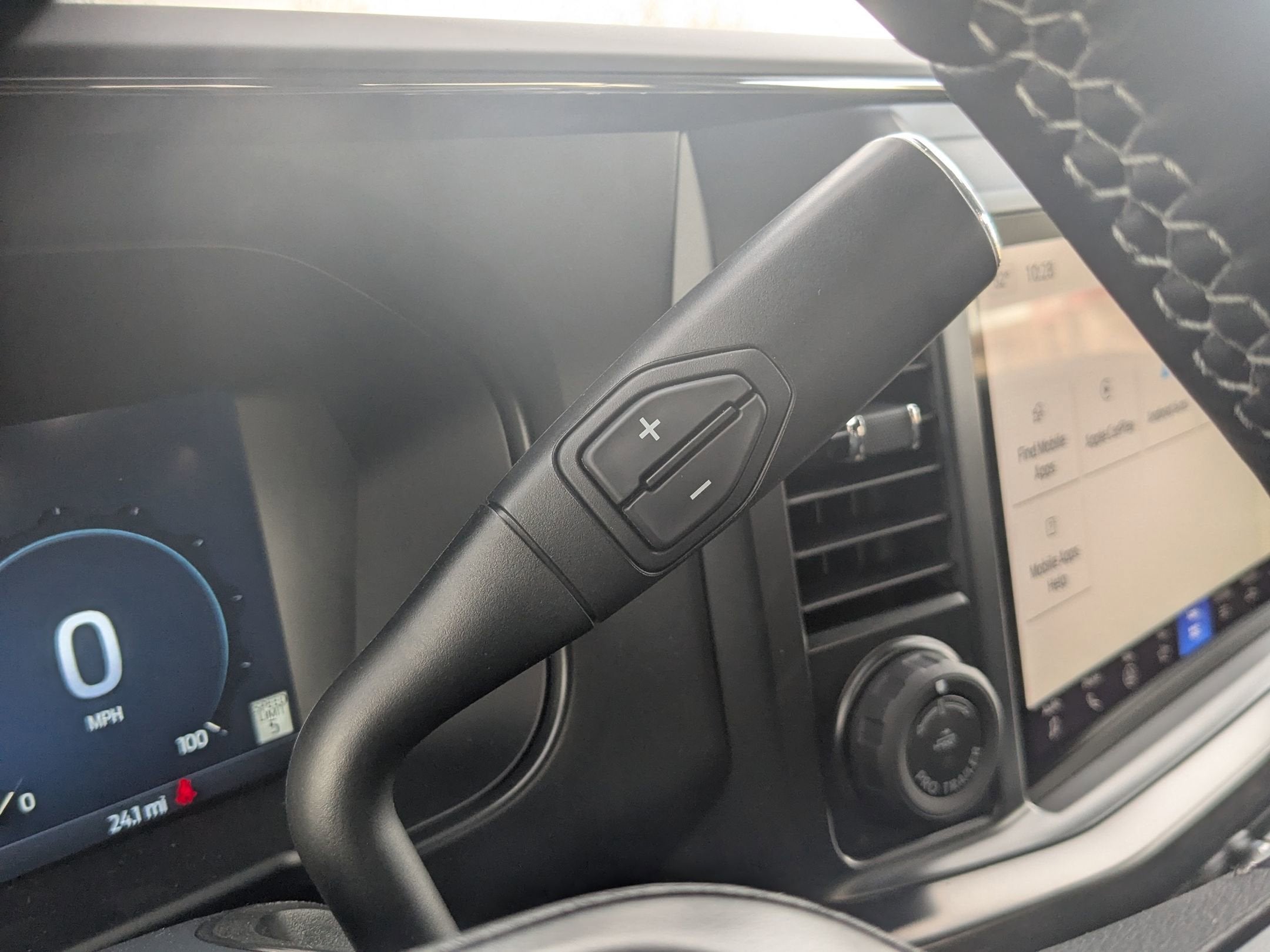 2025 Ford Super Duty F-350 SRW LARIAT