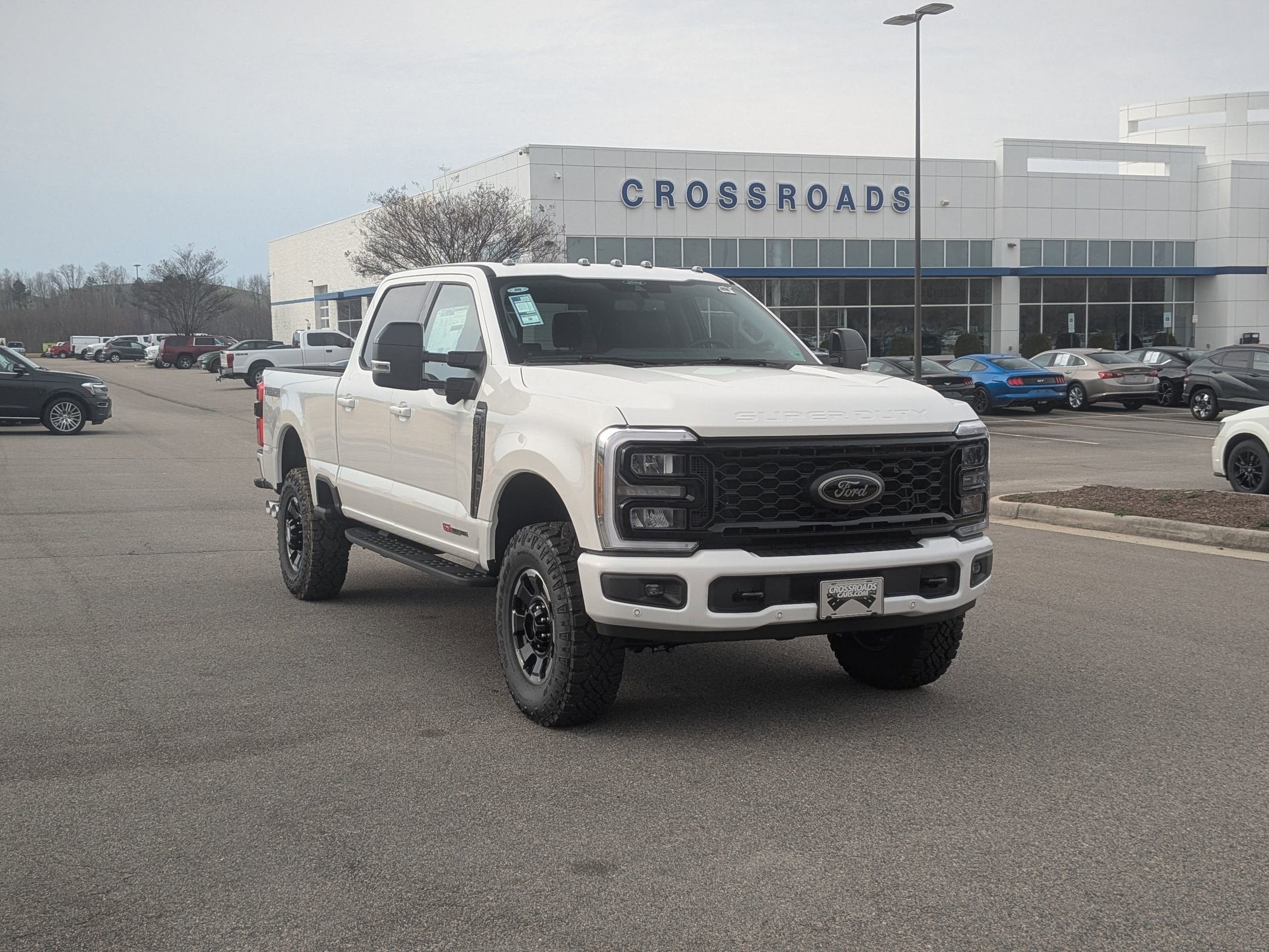 2025 Ford Super Duty F-350 SRW LARIAT