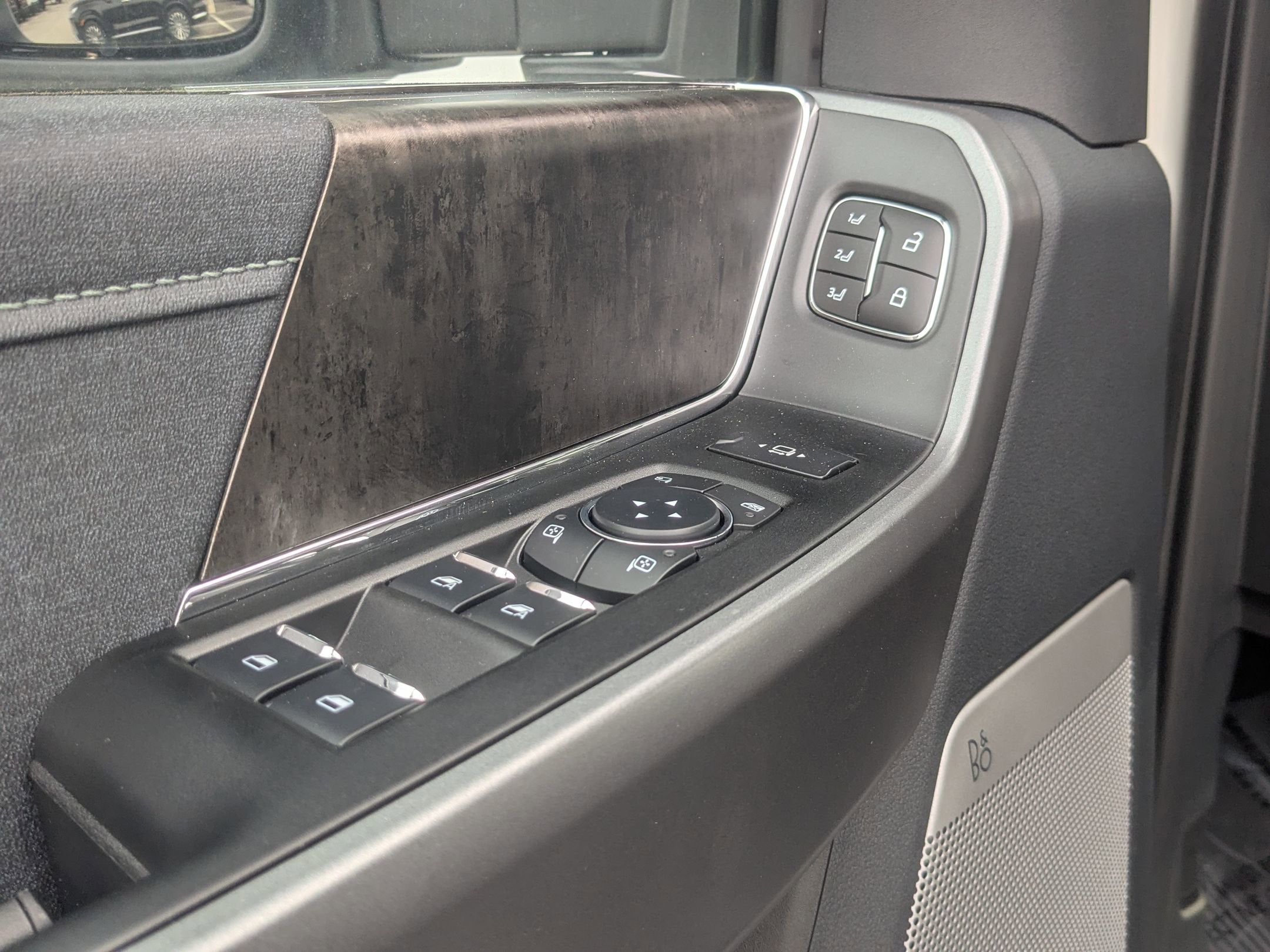 2025 Ford Super Duty F-350 SRW LARIAT