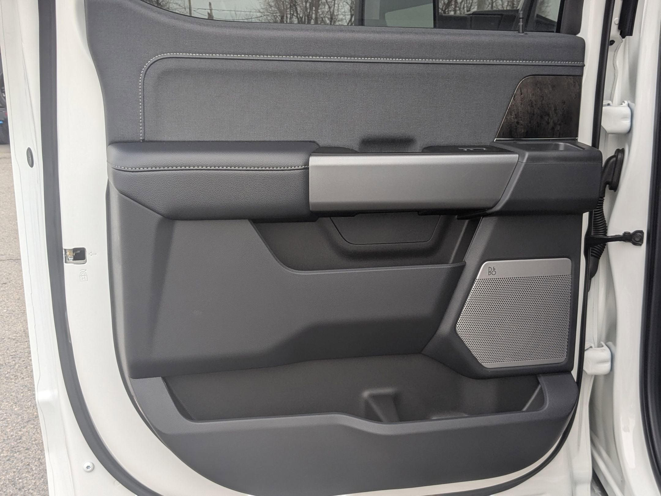 2025 Ford Super Duty F-350 SRW LARIAT