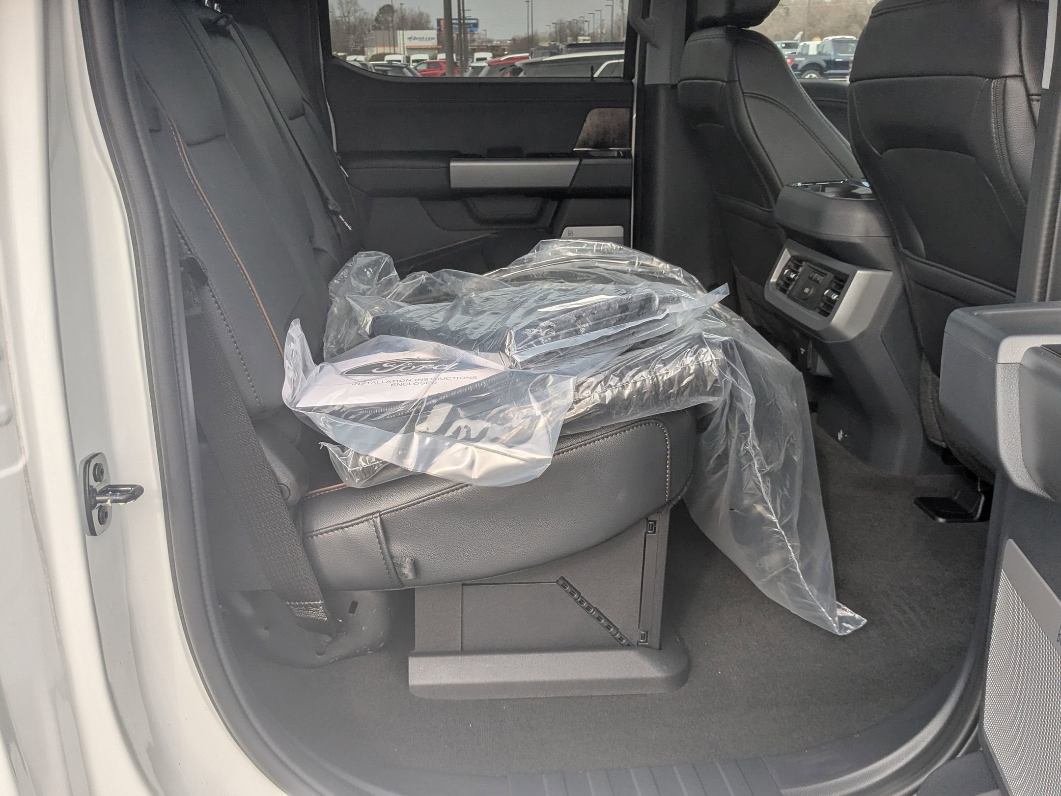 2025 Ford Super Duty F-350 SRW LARIAT