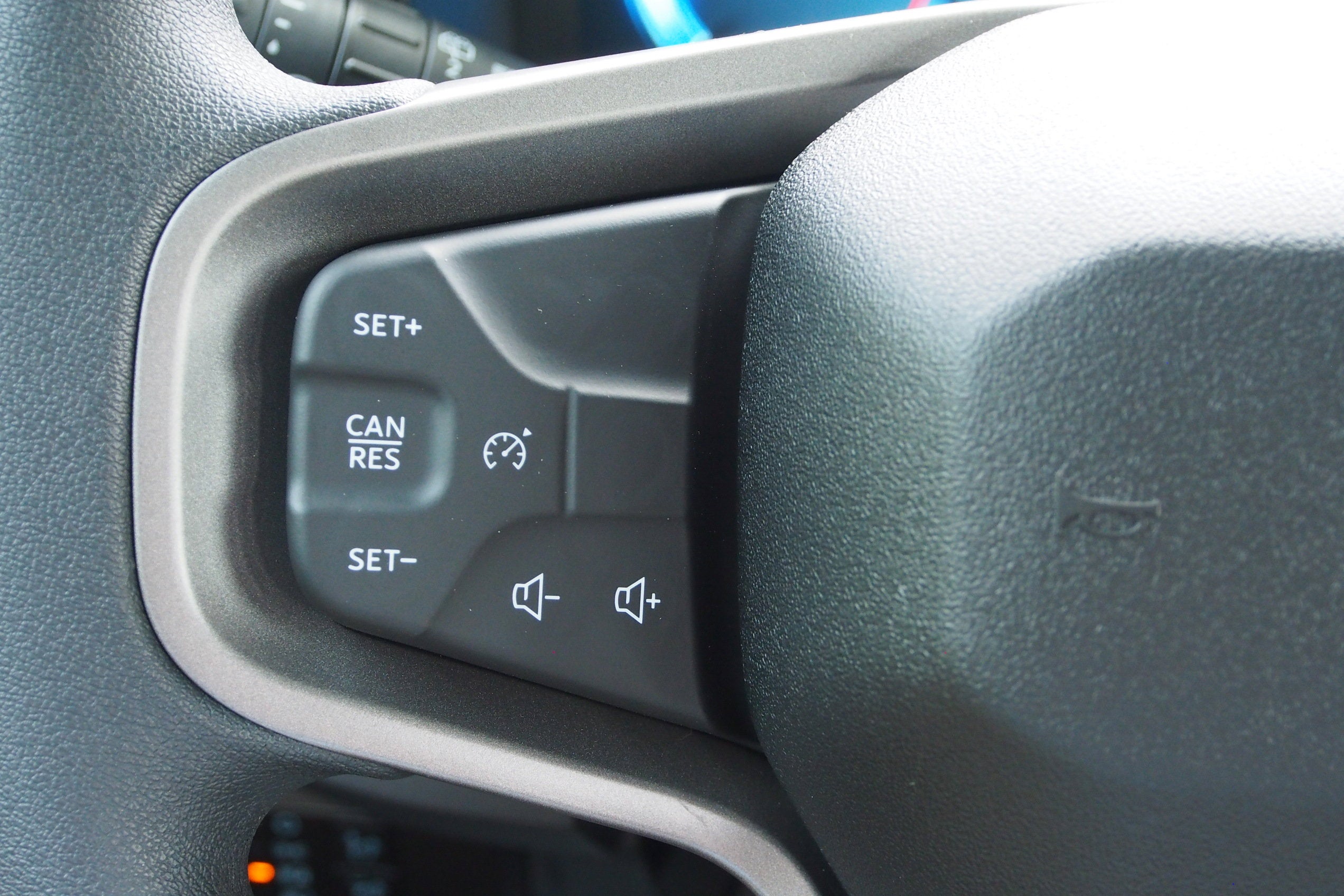 2025 Ford Bronco Base - Crossroads Courtesy Demo