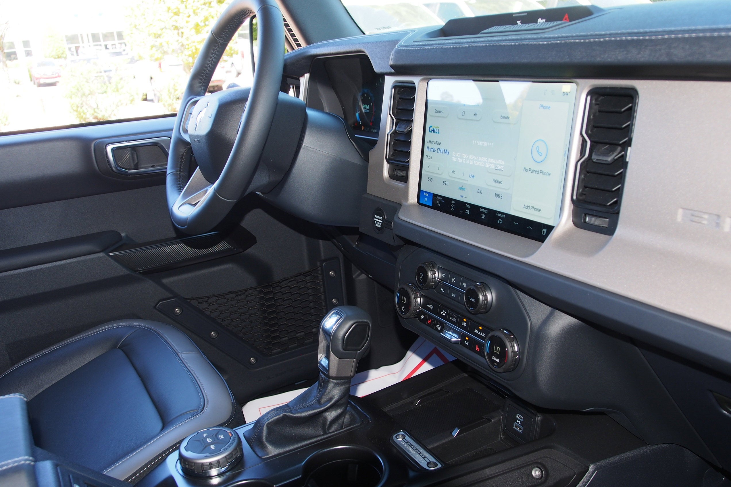 2025 Ford Bronco Outer Banks - Crossroads Courtesy Demo